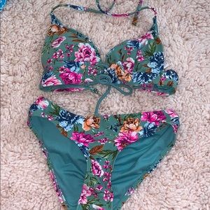 TARGET BIKINI!